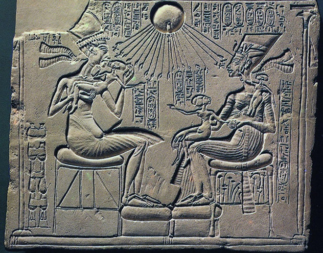 Bí ẩn về Nefertiti - nữ hoàng đẹp nhất Ai Cập với vũ điệu thoát y nổi tiếng và sự biến mất đột ngột khỏi sử sách - Ảnh 5. Bí ẩn về Nefertiti - nữ hoàng đẹp nhất Ai Cập với vũ điệu thoát y nổi tiếng và sự biến mất đột ngột khỏi sử sách - Ảnh 5.
