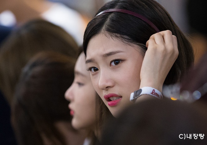 Blogger chuyên đăng ảnh chưa chỉnh sửa của idol Kpop: Chị đại HyunA bị dìm thê thảm, riêng hội mỹ nam BTS vẫn điển trai ngời ngời! - Ảnh 14. Blogger chuyên đăng ảnh chưa chỉnh sửa của idol Kpop: Chị đại HyunA bị dìm thê thảm, riêng hội mỹ nam BTS vẫn điển trai ngời ngời! - Ảnh 14.