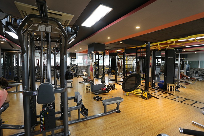 Chủ tịch Hà Nội yêu cầu tạm đóng cửa tất cả quán cà phê, phòng gym đến hết ngày 5/4 - Ảnh 1.