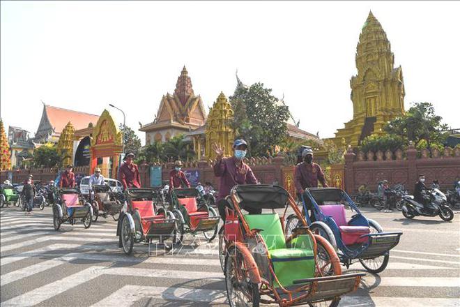 Diễn biến dịch COVID-19 tới sáng 21/4: Thế giới trên 170.000 ca tử vong, nước Mỹ vượt 42.000 ca - Ảnh 1.