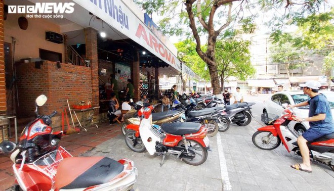 Diễn biến dịch Covid-19: Tối 22/4 tiếp tục không có ca nhiễm mới, cả nước cơ bản sẽ dừng thực hiện giãn cách xã hội từ ngày mai - Ảnh 1.