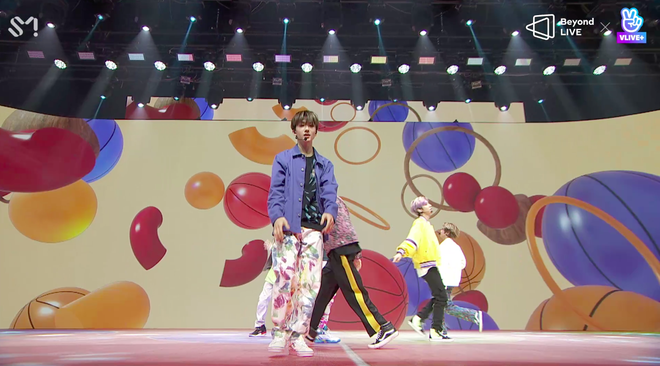 NCT Dream mang đến loạt sân khấu đa sắc màu cùng thử thách thần giao cách cảm; lập lời hứa sẽ đồng hành cùng fan thêm 50 năm nữa tại concert online - Ảnh 27.