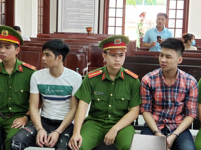 Nhóm giang hồ vây xe chở công an tại Đồng Nai bị tuyên phạt 16 năm tù - Ảnh 3.