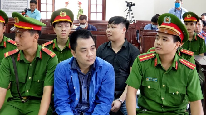 Nhóm giang hồ vây xe chở công an tại Đồng Nai bị tuyên phạt 16 năm tù - Ảnh 1.
