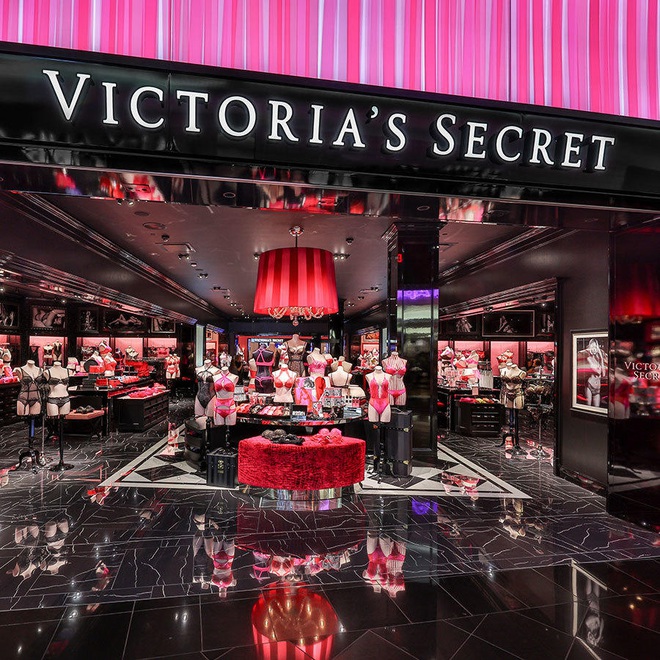 Victorias Secret đóng cửa 250 cửa hàng tại Mỹ và Canada, kinh doanh ngày một thua lỗ - Ảnh 1.