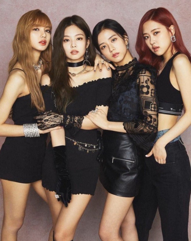 Rò rỉ thông tin BLACKPINK giờ này mới đang lên đồ quay MV vì stylist... lâu lắm mới đến công ty, ngày MV ra mắt chắc còn chờ dài! - Ảnh 1.