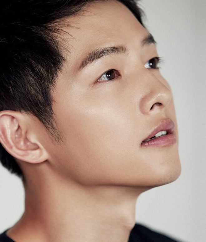 Phía bạn gái luật sư tin đồn cuối cùng đã lên tiếng, cách Song Joong Ki phản ứng sau đó mới đáng chú ý - Ảnh 2.