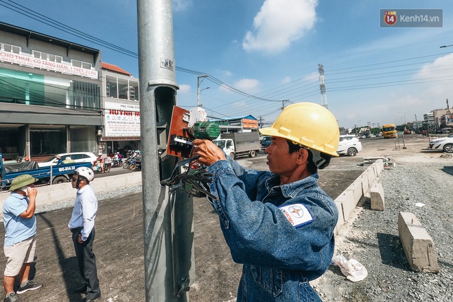 Cận cảnh hầm chui hơn 500 tỷ đồng tại điểm đen giao thông ở Sài Gòn trước ngày thông xe - Ảnh 14.