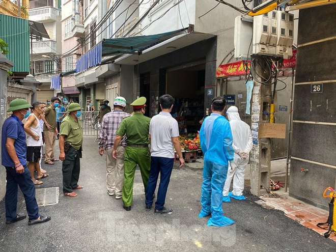 Dich Covid-19 ngày 29/7: Hà Nội phong toả khu dân cư và quán pizza, BV Quốc tế City ngưng nhận bệnh nhân sau trường hợp nghi mắc Covid-19 - Ảnh 1.