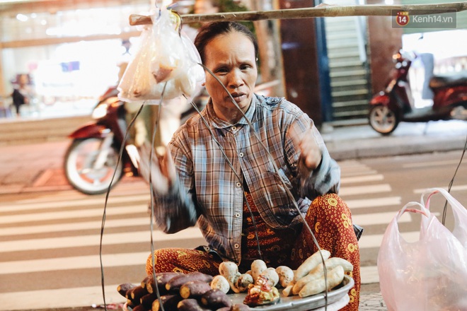 Có một chợ đêm Bến Thành buồn đến nao lòng: Khách Việt còn không có chứ nói chi khách nước ngoài - Ảnh 8.