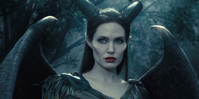 6 gái hư ghét không nổi của Hollywood: Maleficent, dì ghẻ Lọ Lem ác đấy nhưng vì đẹp xỉu nên được tha thứ tất? - Ảnh 1. 6 gái hư ghét không nổi của Hollywood: Maleficent, dì ghẻ Lọ Lem ác đấy nhưng vì đẹp xỉu nên được tha thứ tất? - Ảnh 1.