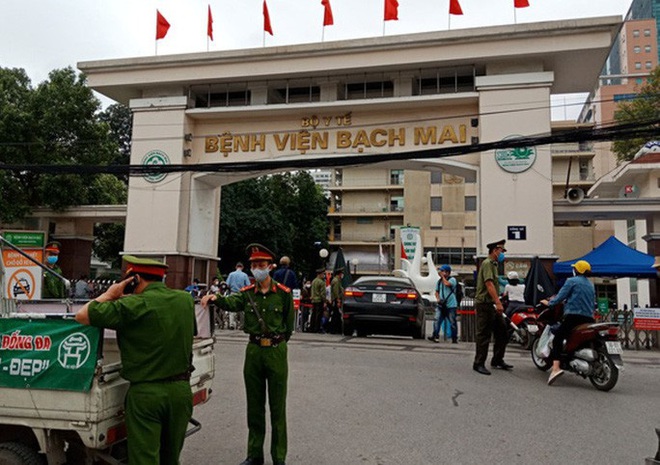 Dịch Covid-19 ngày 12/8: Thêm 14 ca nhiễm tại Hà Nội và Đà Nẵng; Quảng Nam dừng hoạt động giải trí, xe khách liên tỉnh từ 0h đêm nay - Ảnh 1.