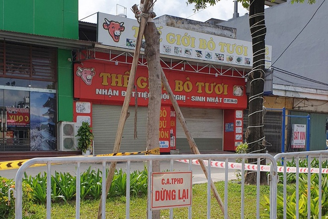 Dịch Covid-19 ngày 13/8: Thêm 3 ca mắc mới; Bệnh nhân 812 là nhân viên giao Pizza tại Hà Nội tiên lượng nặng - Ảnh 1.