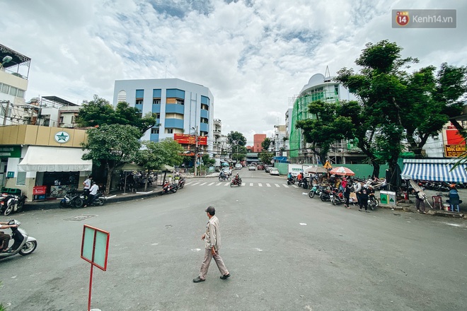 Cận cảnh con đường sẽ được cải tạo thành phố đi bộ thứ 3 ở Sài Gòn với chiều dài 100 mét - Ảnh 4.