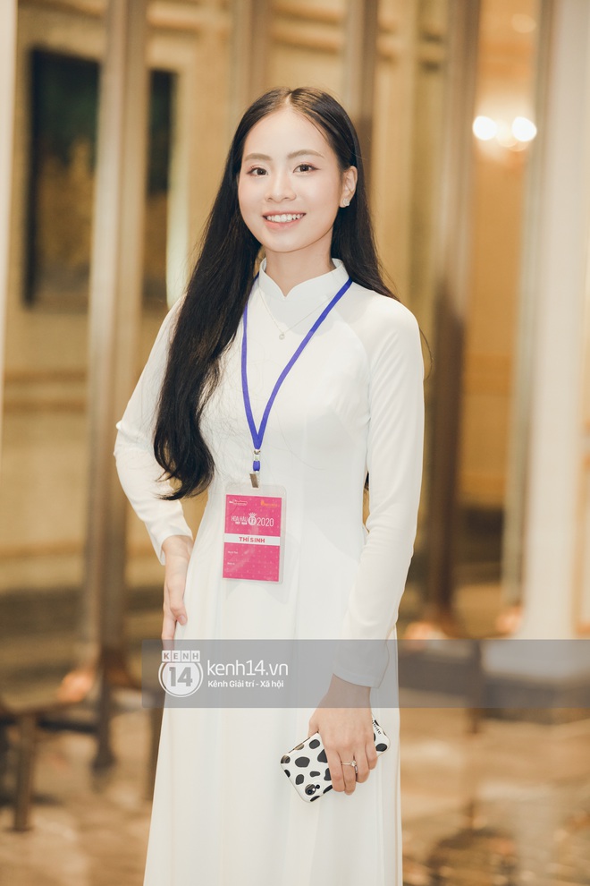 Dàn thí sinh đổ bộ sơ khảo miền Bắc Hoa hậu Việt Nam 2020: Bản sao Châu Bùi nổi bần bật, thí sinh diện váy bánh bèo gây chú ý - Ảnh 12. Dàn thí sinh đổ bộ sơ khảo miền Bắc Hoa hậu Việt Nam 2020: Bản sao Châu Bùi nổi bần bật, thí sinh diện váy bánh bèo gây chú ý - Ảnh 12.
