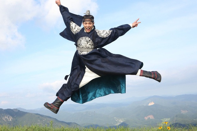Nhất quỷ nhì ma, thứ ba là diễn viên ở hậu trường phim Hàn: Từ chúa diễn nhây đến thánh tấu hài đều tụ đủ - Ảnh 9. Nhất quỷ nhì ma, thứ ba là diễn viên ở hậu trường phim Hàn: Từ chúa diễn nhây đến thánh tấu hài đều tụ đủ - Ảnh 9.