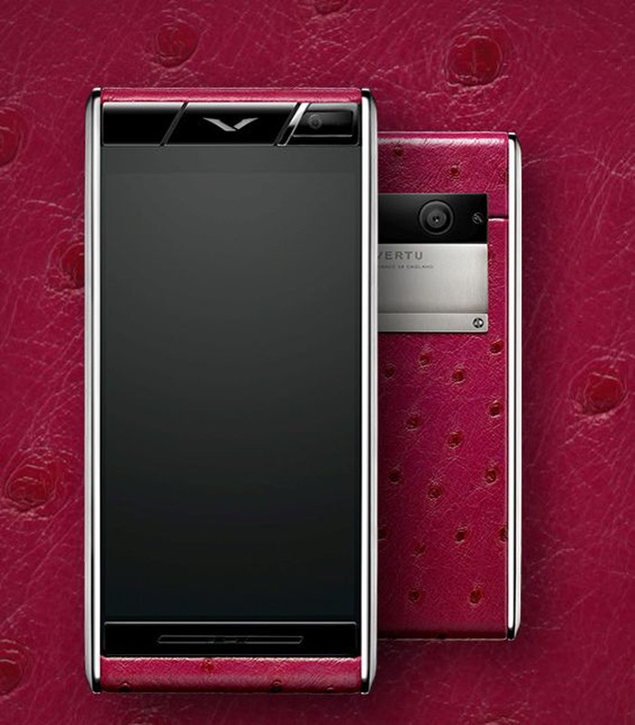 4 chiếc điện thoại Vertu sang chảnh mà ai cũng từng thích mê mệt - Ảnh 4. 4 chiếc điện thoại Vertu sang chảnh mà ai cũng từng thích mê mệt - Ảnh 4.