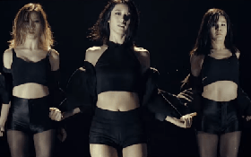 Những bản hit "lận đận" nhất Kpop: Bị cấm cửa trên sóng truyền hình vì những lý do không thể hiểu nổi