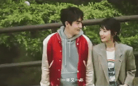 Mao Hiểu Đồng choàng vai bá cổ "chồng cũ" tình muốn xỉu, đây là muốn xác nhận yêu đương rồi đúng "khum"?