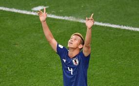 Keisuke Honda lập kỷ lục trong ngày Nhật Bản hòa kịch tính Senegal