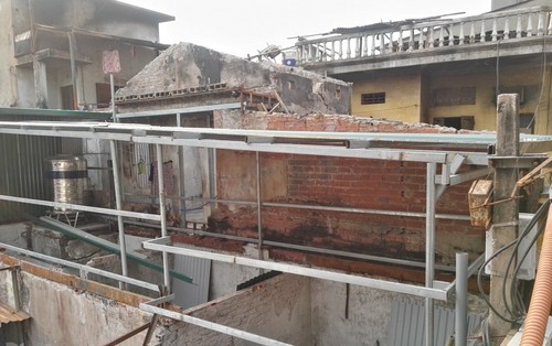 Cháy lớn gần Bệnh viện Nhi Trung ương: Vì sao các hộ dân không được sửa lại nhà hư hỏng?