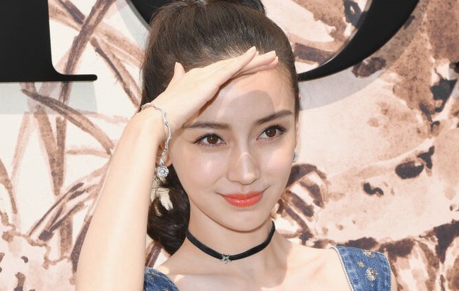 Ảnh không photoshop của Angela Baby qua ống kính nhiếp ảnh gia ngoại quốc: Đẹp hơn cả ảnh đã sửa