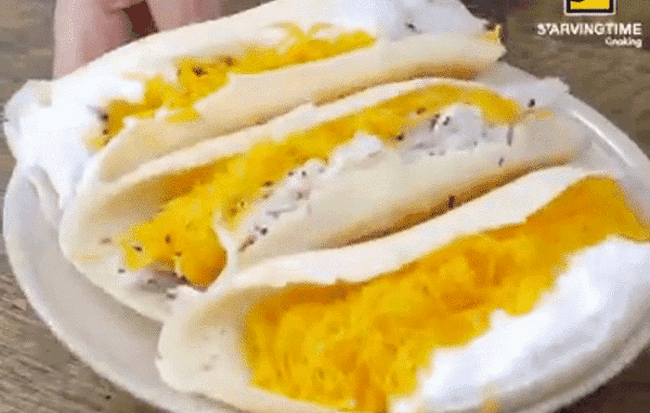 Phiên bản crepe dừa của Thái đầy ắp nhân chỉ cần nhìn thôi là phát thèm