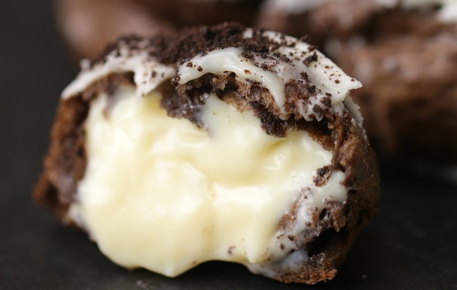 Oreo chấm sữa đã quá cũ rồi, bây giờ phải ăn oreo theo cách này mới độc và lạ