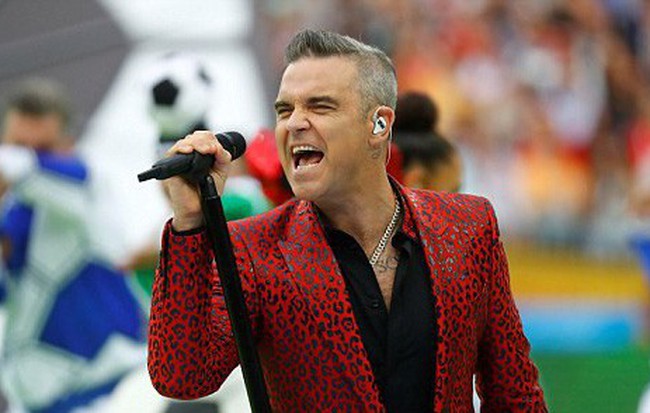 Robbie Williams "đốt nóng" sân vận động, khai mạc World Cup 2018 Robbie Williams "đốt nóng" sân vận động, khai mạc World Cup 2018