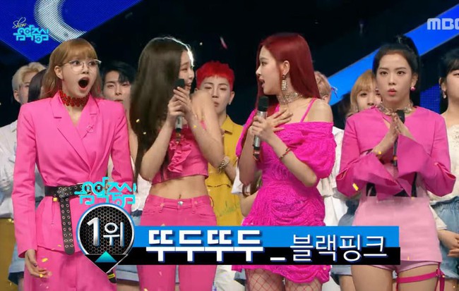 Black Pink sốc khi thắng cả hai
