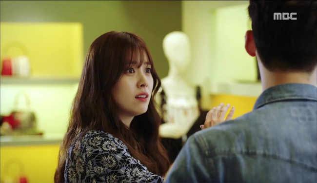 &ldquo;W&rdquo; tập 2: Han Hyo Joo vừa t&aacute;t vừa h&ocirc;n Lee Jong Suk - Ảnh 1.