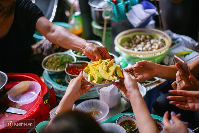 4 hàng ốc ngon nức tiếng Hà Nội: Chưa đi ăn là phí của giời! - Ảnh 5.