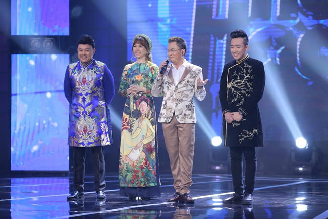 Trấn Th&agrave;nh lần đầu ti&ecirc;n song ca với Hari Won tr&ecirc;n s&oacute;ng truyền h&igrave;nh - Ảnh 1.