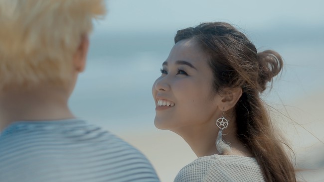 Đại Nh&acirc;n kết hợp c&ugrave;ng giọng ca &ldquo;Bốn chữ lắm&rdquo; trong MV đậm chất m&ugrave;a h&egrave; - Ảnh 4.