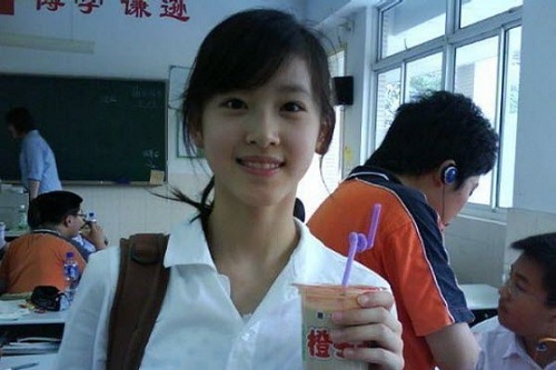 co-be-tra-sua-tro-thanh-hot-girl-dep-nhat-trung-quoc-1fd26