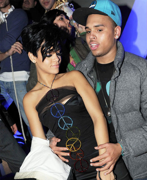 chris-brown-bat-ca-hai-tay-ca-rih-lan-karrueche