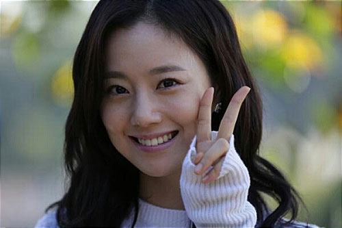 Khoảnh khắc “tự sướng” hút hồn của Moon Chae Won 1