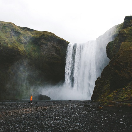 Skogafoss - Ảnh: Bryan Daugherty.