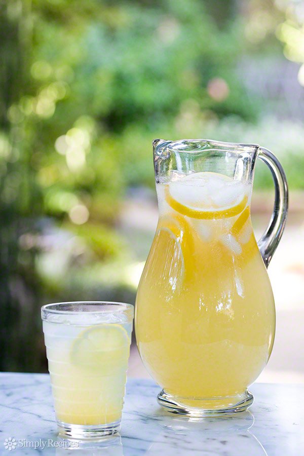 lemonade-vertical-2-dm-1450584960295.jpg