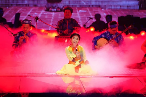 Chầu văn - Vũ kh&iacute; sắc b&eacute;n của loạt th&iacute; sinh TV Show Việt - Ảnh 1.