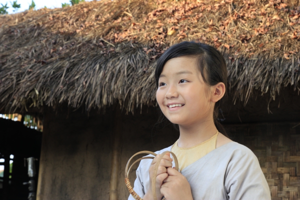 Ngắm vẻ đáng yêu, trong sáng của Cô dâu 10 tuổi Việt Nam - Ảnh 8.