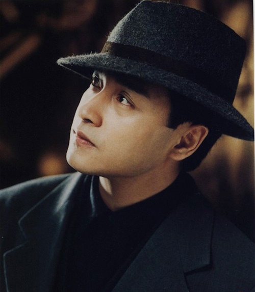 Yoo Ah In được bình chọn là bản sao xứ Hàn của huyền thoại Trương Quốc Vinh - Ảnh 3.