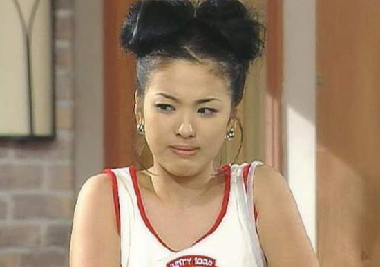 Hành trình 20 năm giữ ngôi nữ thần màn ảnh Hàn của Song Hye Kyo - Ảnh 3.