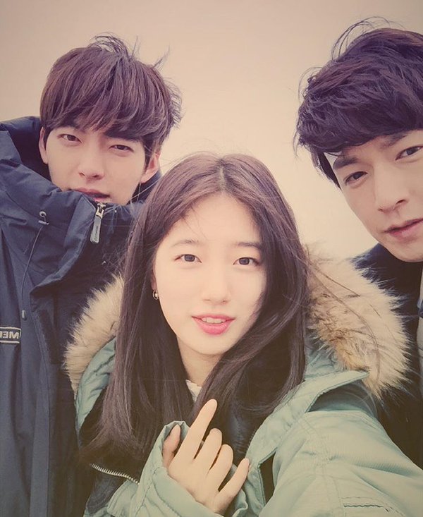 Kim Woo Bin đ&ograve;i hẹn h&ograve; Suzy ngay tr&ecirc;n s&oacute;ng truyền h&igrave;nh trong phim mới - Ảnh 8.
