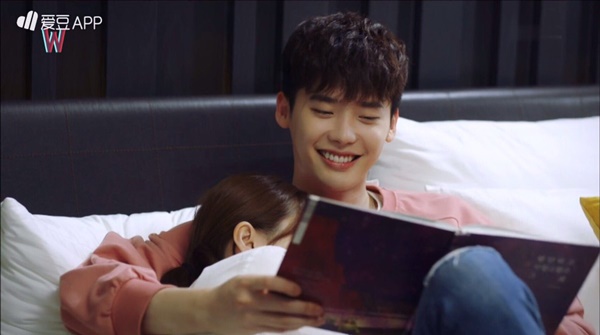 “W” tập 7: Sau nụ hôn sâu, Han Hyo Joo một bước thành vợ Lee Jong Suk - Ảnh 10.