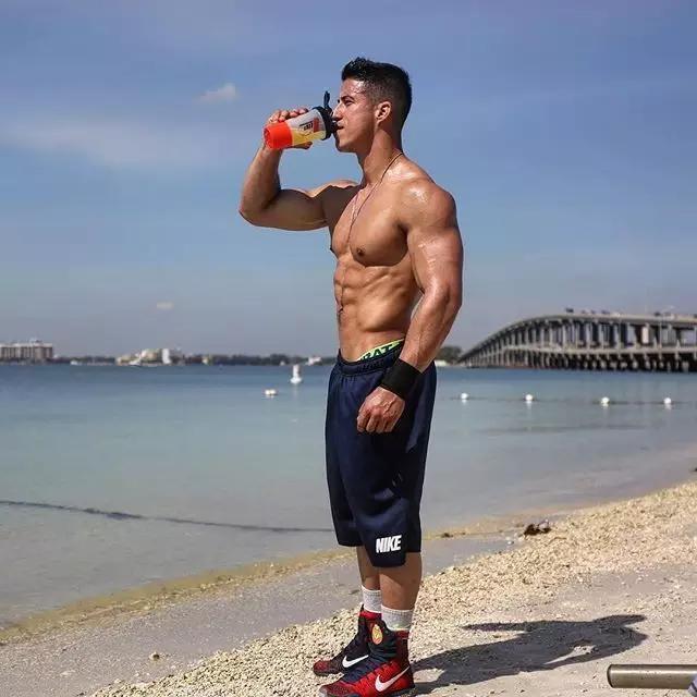 Cặp đôi phòng gym sexy nhất trên Instagram là đây chứ đâu! - Ảnh 6.