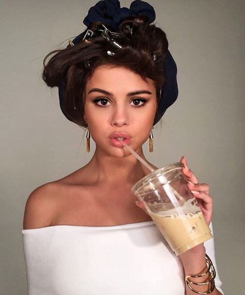 Selena Gomez vượt mặt Taylor Swift, trở thành nữ hoàng Instagram - Ảnh 1.