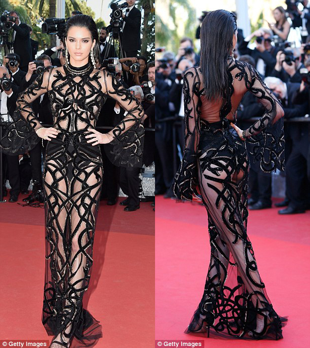 Hoa hậu đẹp nhất mọi thời đại cũng bị Kendall Jenner đè bẹp nhan sắc tại Cannes - Ảnh 4.