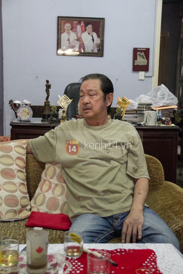 Hoảng hồn những pha vạch &aacute;o cho người xem lưng của &ecirc;-k&iacute;p l&agrave;m phim Việt - Ảnh 1.