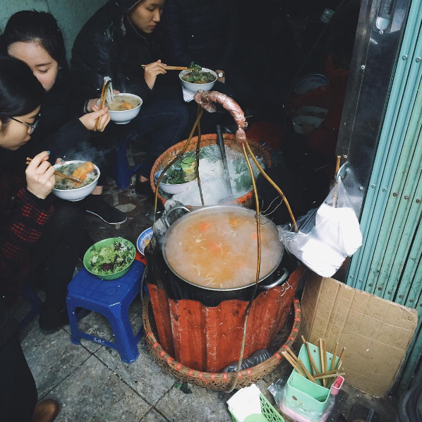 Có đi khắp nơi ăn bún ốc, rồi cũng chẳng bằng 6 quán siêu ngon ở Hà Nội này - Ảnh 2.